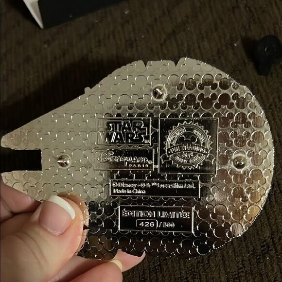 Disneyland Paris millennium falcon LE 500 pin Star Wars - Picture 6 of 6
